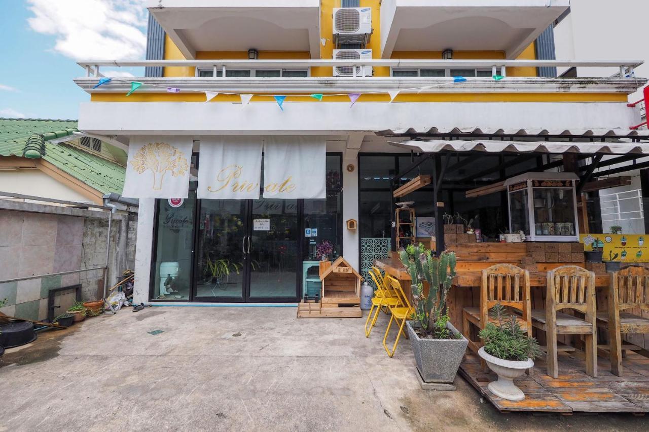 Oyo 983 The Private Hotel Chiang Mai Bagian luar foto
